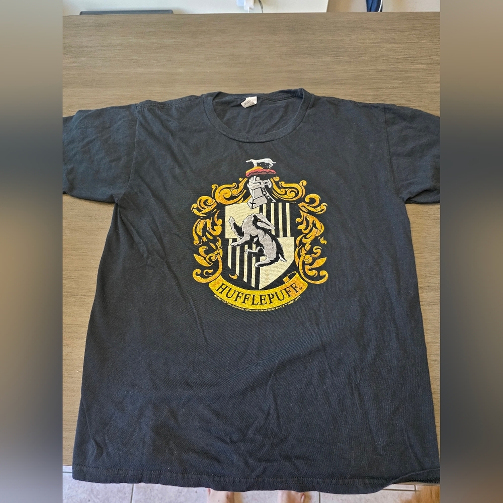 Hufflepuff Crest T-Shirt